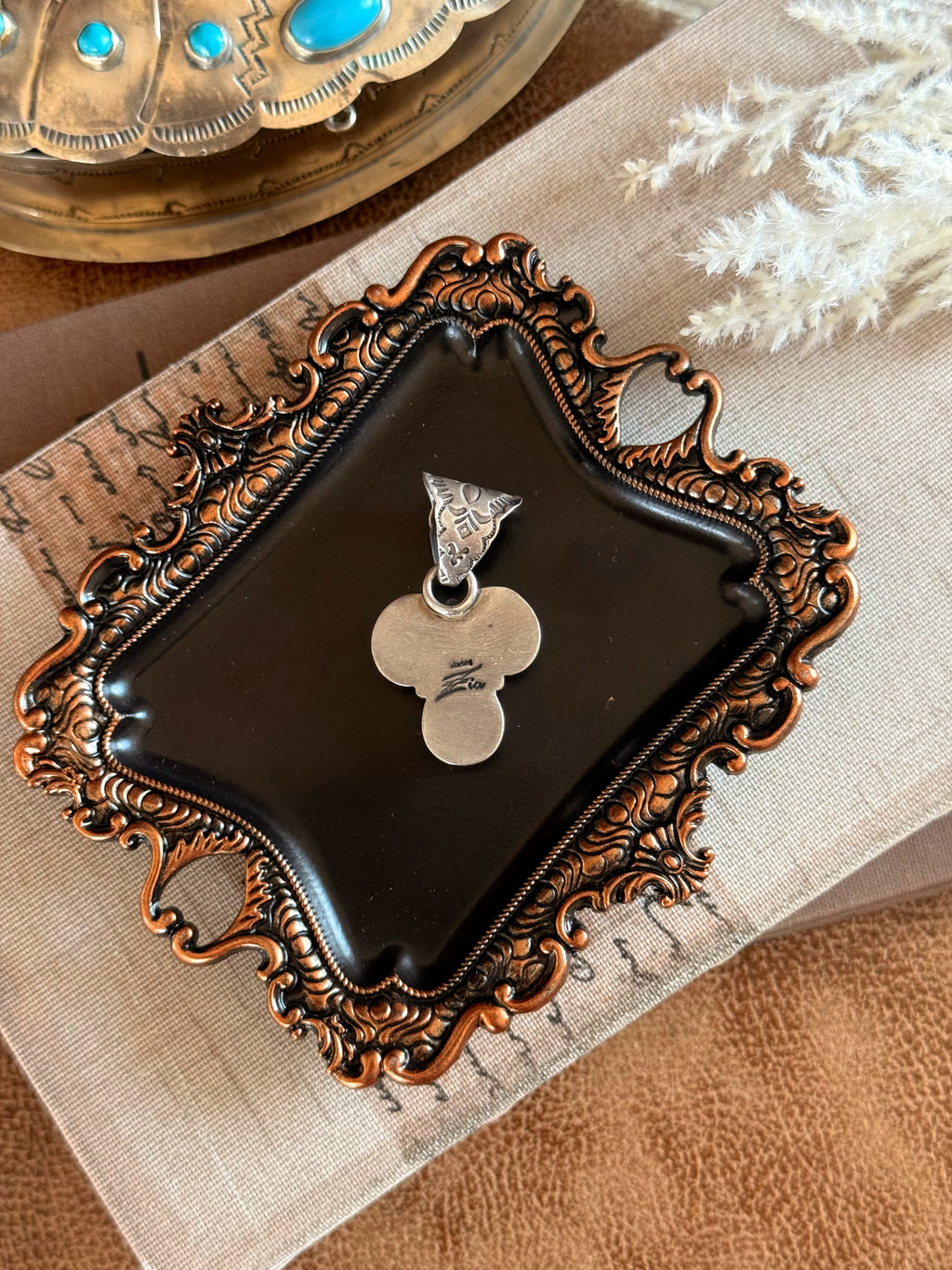 The Pink Conch Pendant