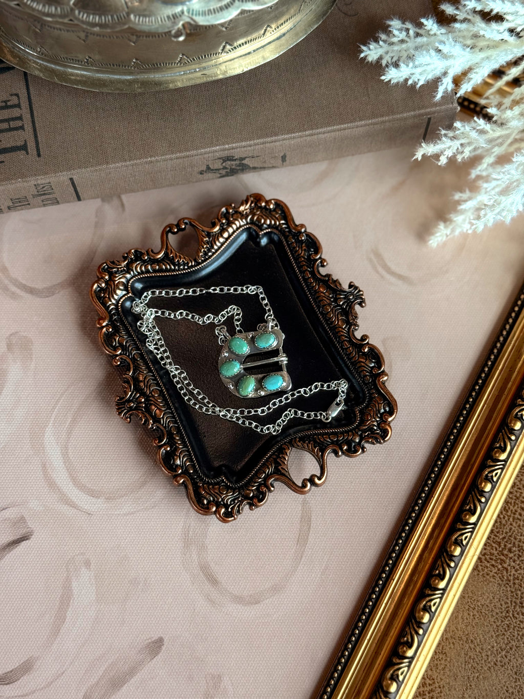 The Buckle Necklace
