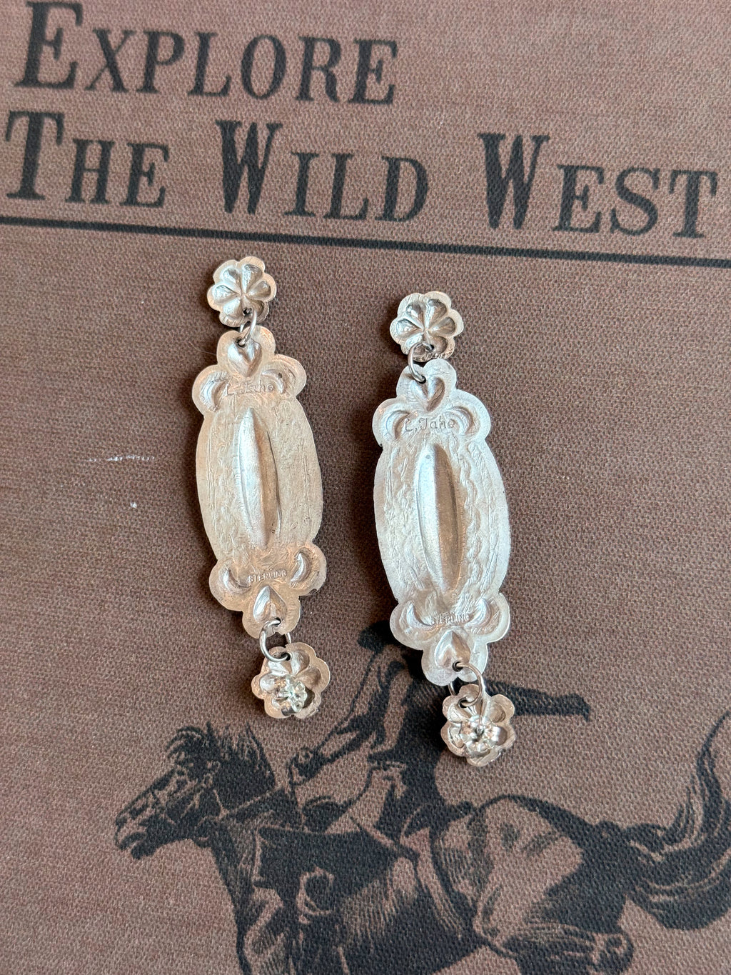 The Tahe Heart Earrings