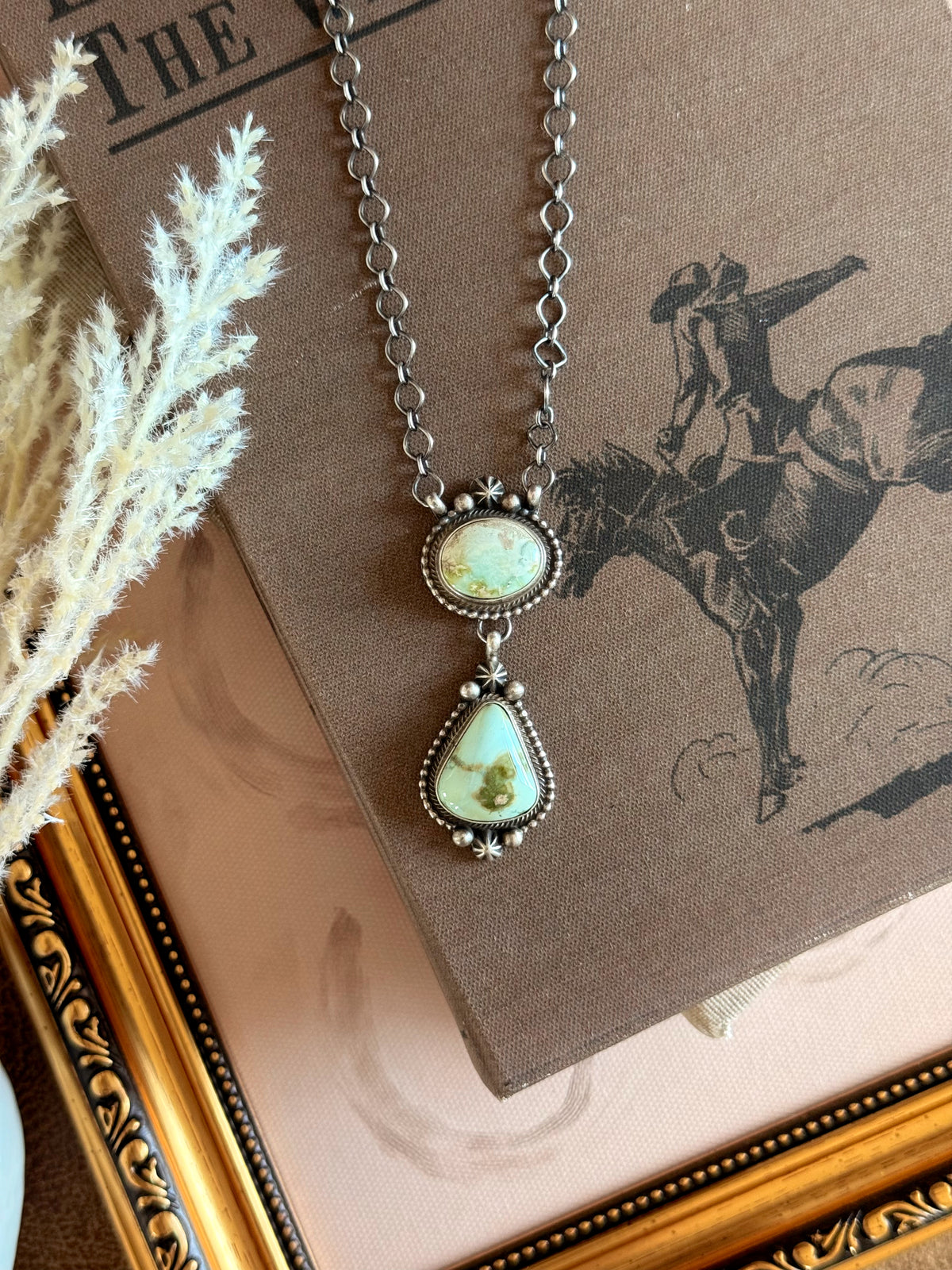 The Palomino Lariat