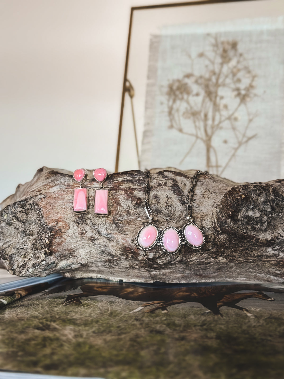 The Pink Conch Necklace